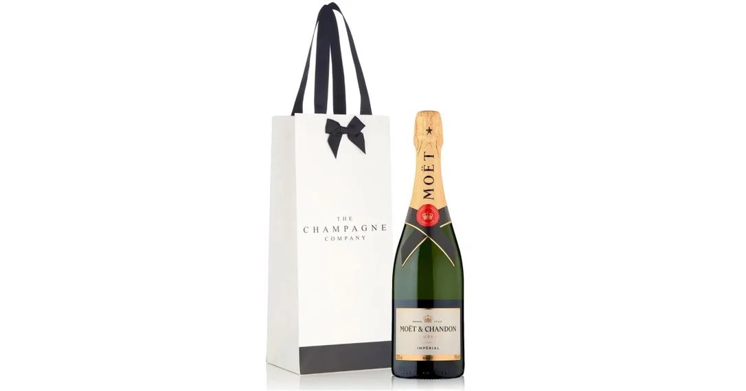 Moët&ChandonBrutImperialChampagne75cl&LuxuryGiftBag