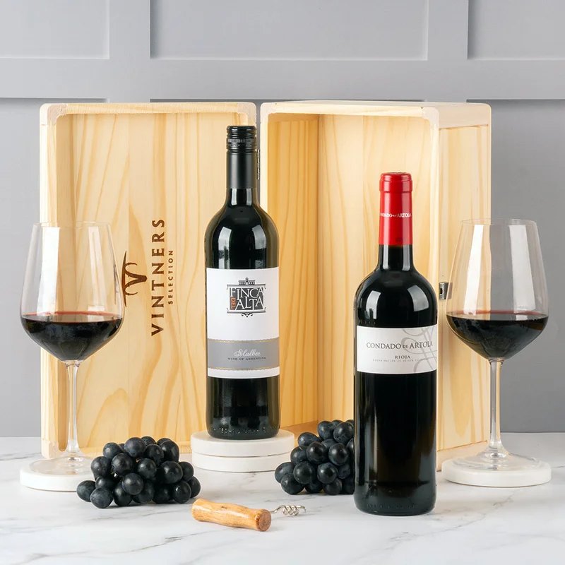 WineLoversContemporaryRedsPairinWood
