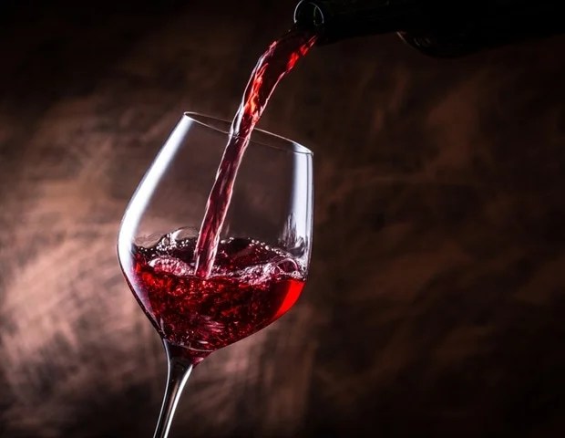 ThreeClassicRedWines:amixedcaseof3bottles