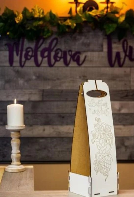 WoodenGiftBox–SparklingWineBottleOnly–WineChateau