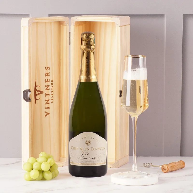 CheurlinDanginChampagneGiftinWoodBox