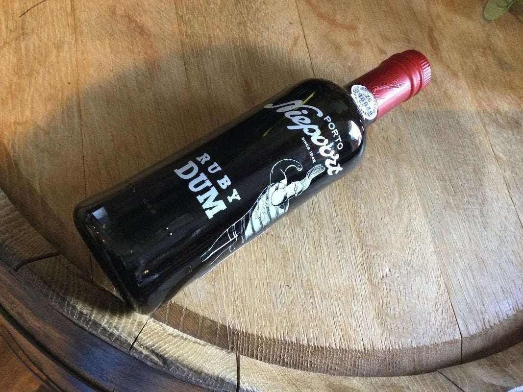 NiepoortRubyDumHalfBottle375ml