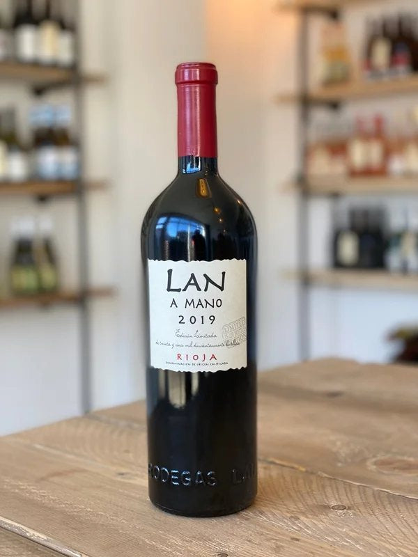 BodegasLAN,`AManoEdiciónLimitada`Rioja,Spain,2019