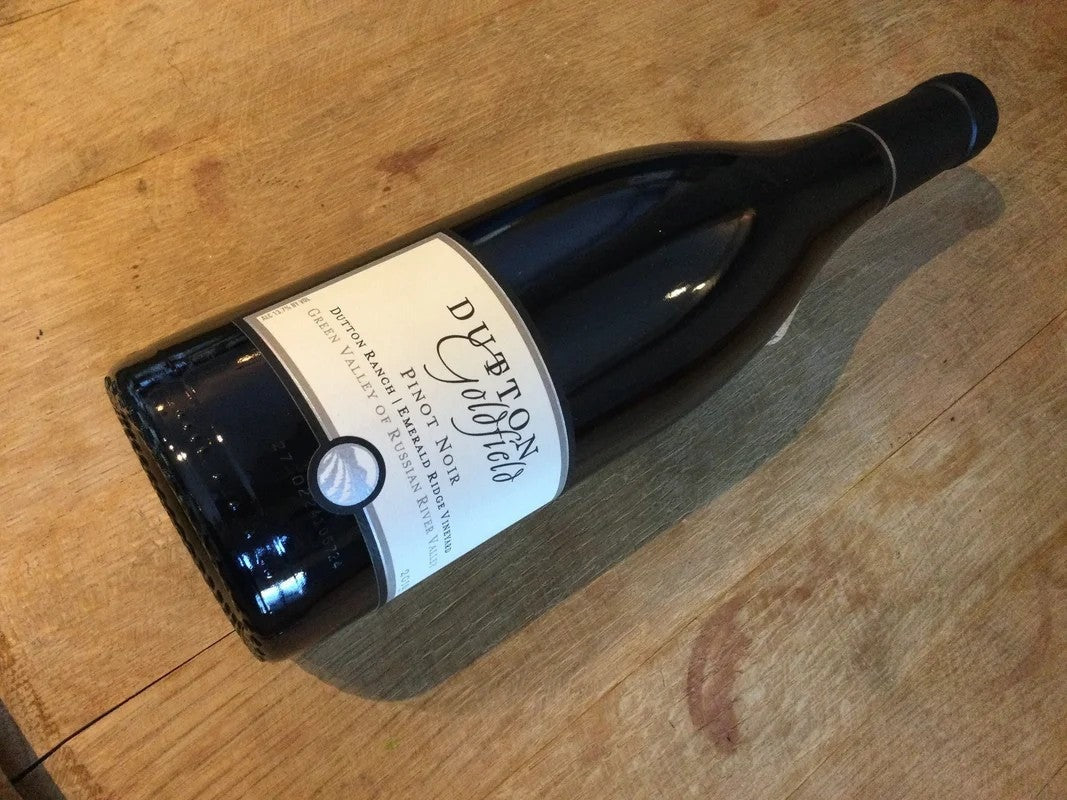 DuttonGoldfieldEmeraldRidgeVineyardPinotNoir2019