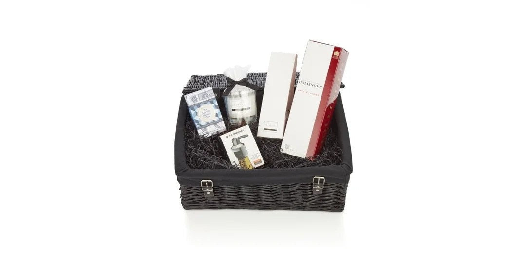 TheCelebrationCollectionLuxuryGiftHamper–Bollinger