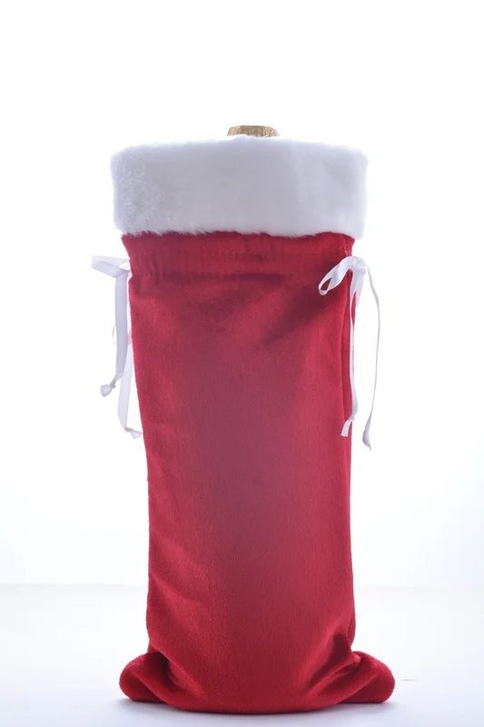 1VelvetHolidayWineGiftBag