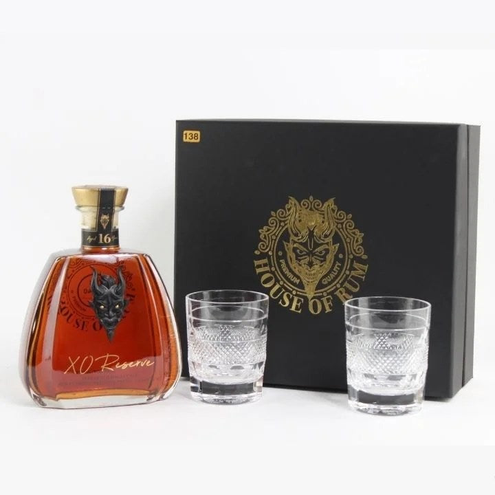 HouseofRumXO16YearOldSingleCaskDecanter&2-GlassLuxuryPack(70cl,57%)