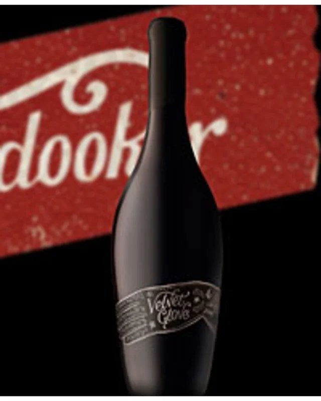 2011MollydookerVelvetGloveShiraz