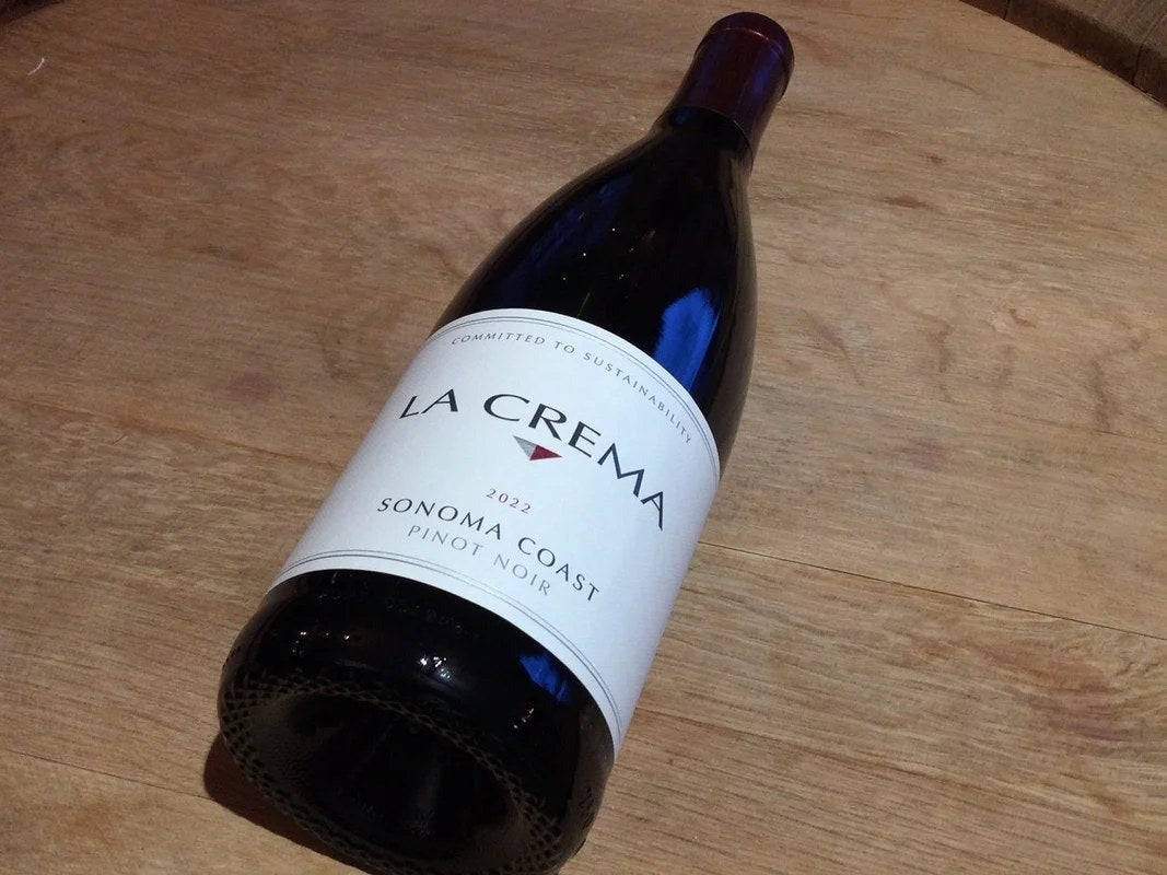 LaCremaSonomaCoastPinotNoir2022